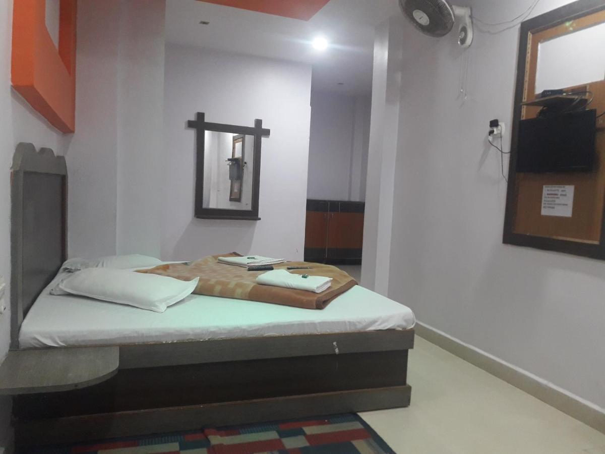 Hotel Rajvihar Pachmarhi Exterior photo