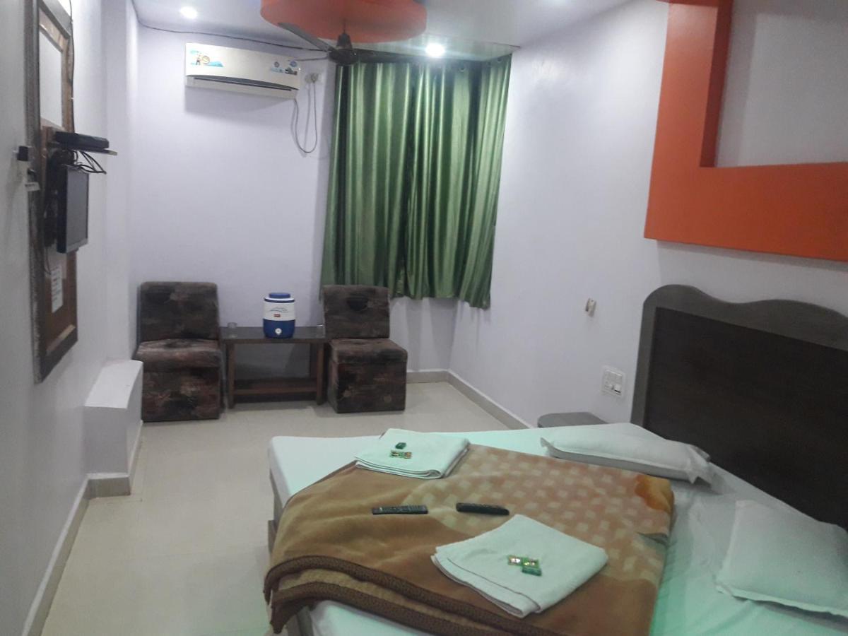 Hotel Rajvihar Pachmarhi Exterior photo