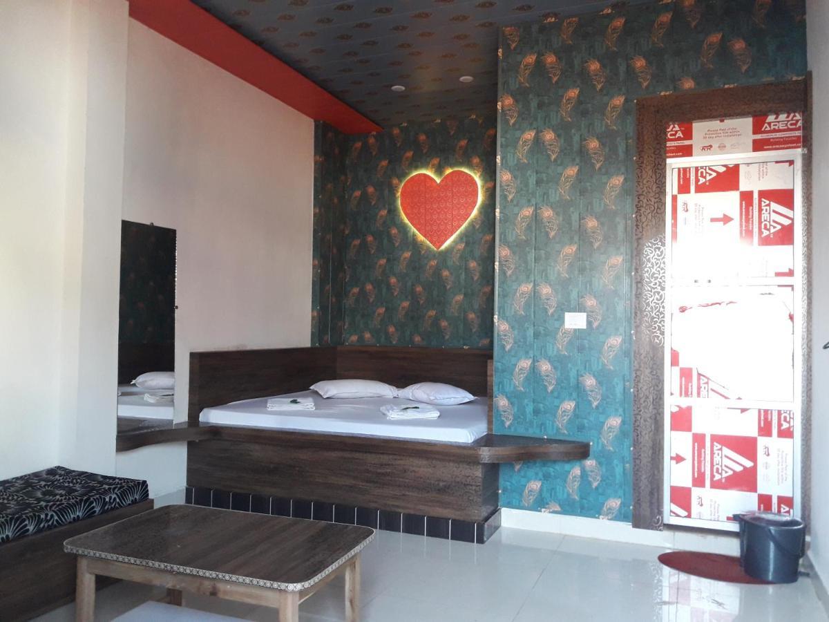 Hotel Rajvihar Pachmarhi Exterior photo
